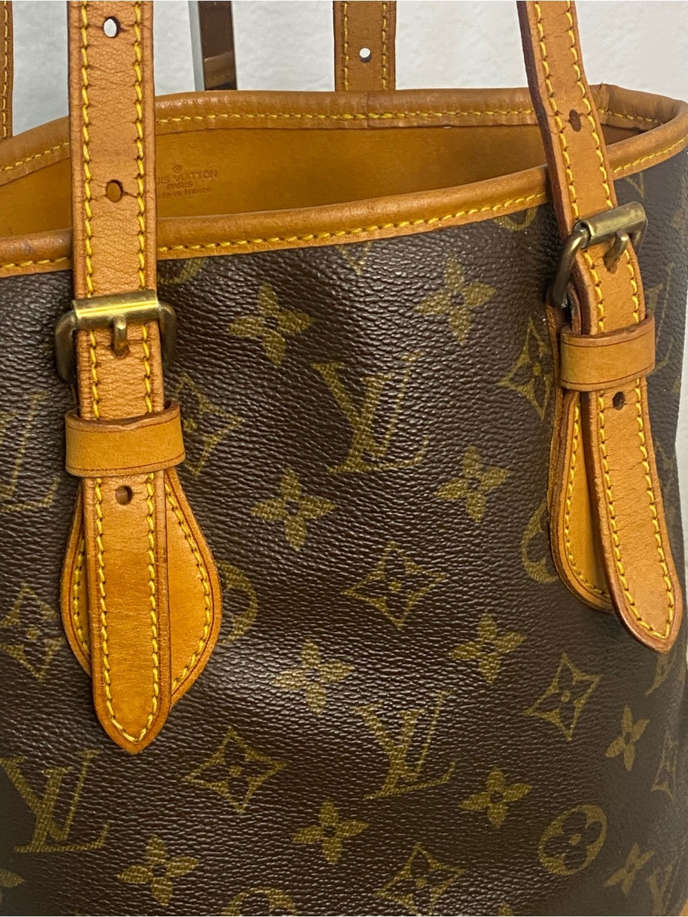 Louis Vuitton Monogram Vintage PM Bucket Bag in Brown and Tan Leather - Picture 3 of 16